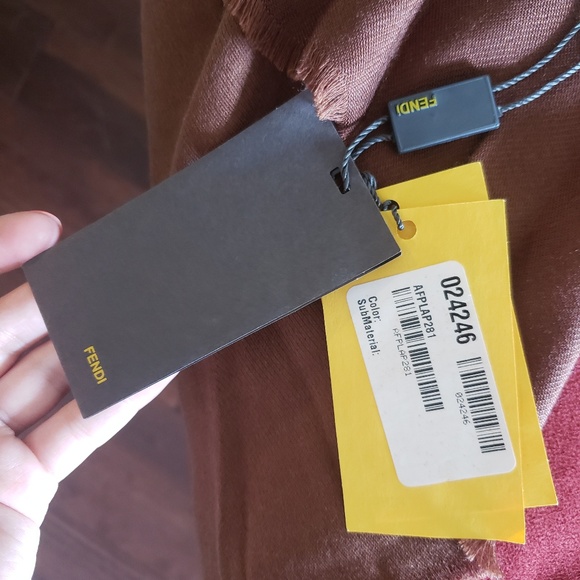 Fendi Blanket Scarf Authentic - Picture 4 of 5